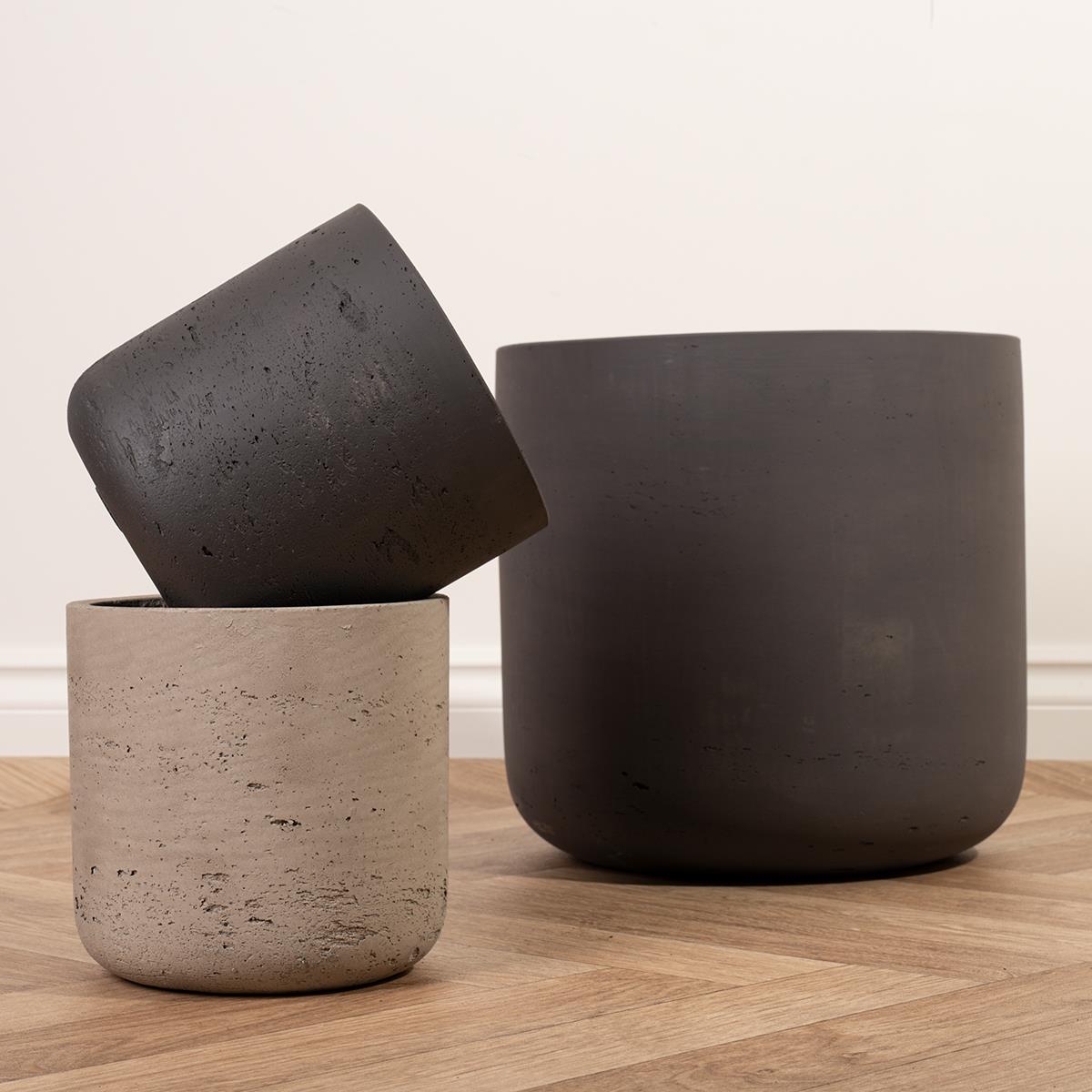 Cassie Pot Grey and Black